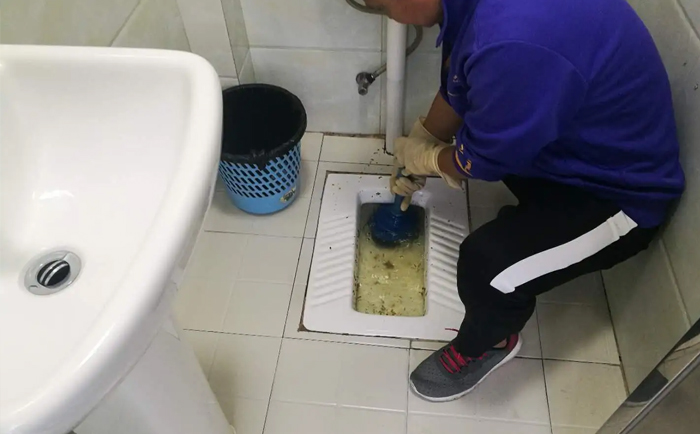 西盟疏通蹲坑
